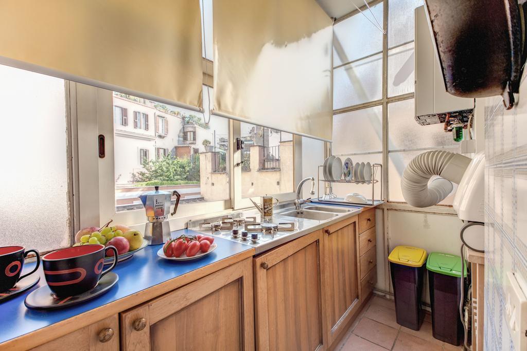 Frangipane Apartment 로마 객실 사진